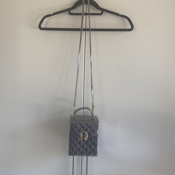 VINTAGE Walborg Quilted Box Purse - Picture 2 of 15